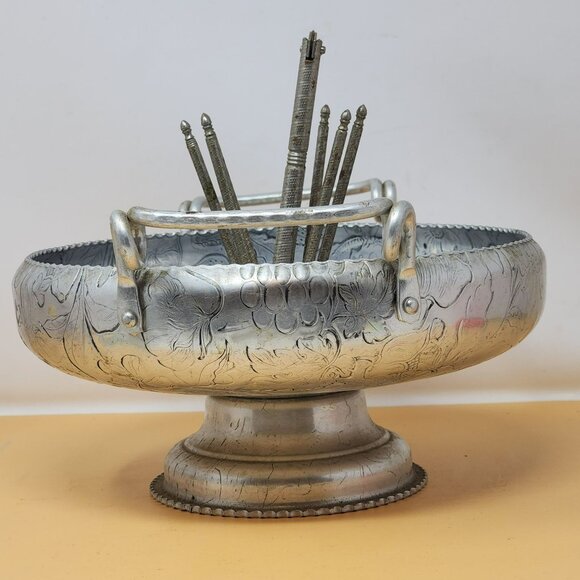 Unique Embossed Aluminum Nut Bowl And Tools Embossed Botanical - 1960's - Picture 4 of 10